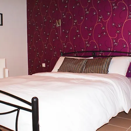 Отель Doviros 2*